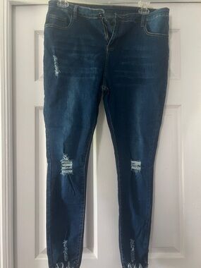 SHEIN Dark Blue Ripped Skinny Jeans